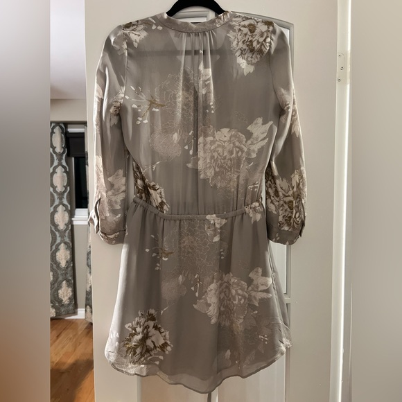 Aritzia long sleeve floral silk dress - Picture 2 of 2